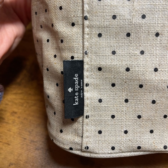 Kate Spade Lunch Tote - Picture 7 of 8